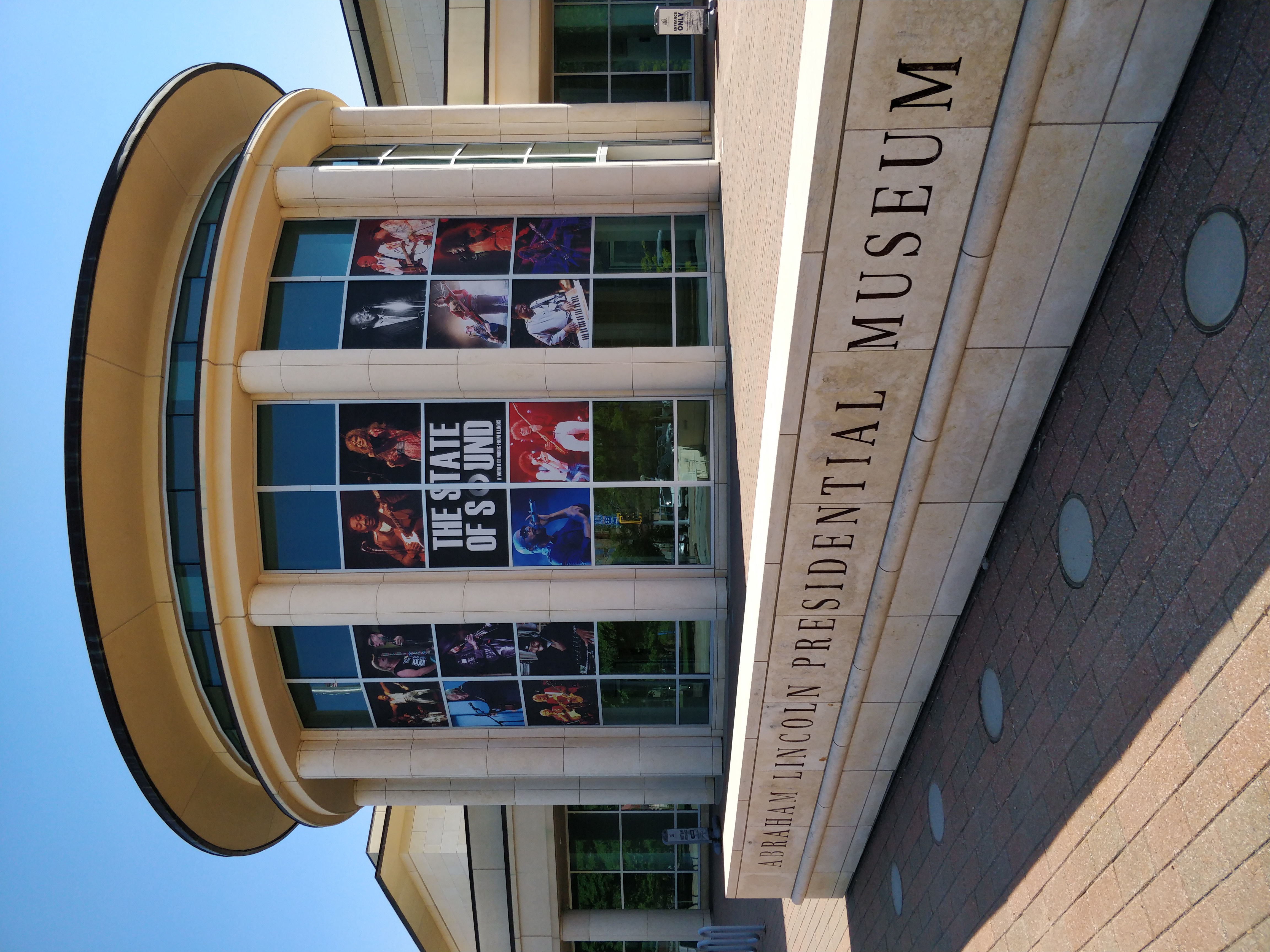 Outside the Abraham Lincoln Presidential Museum