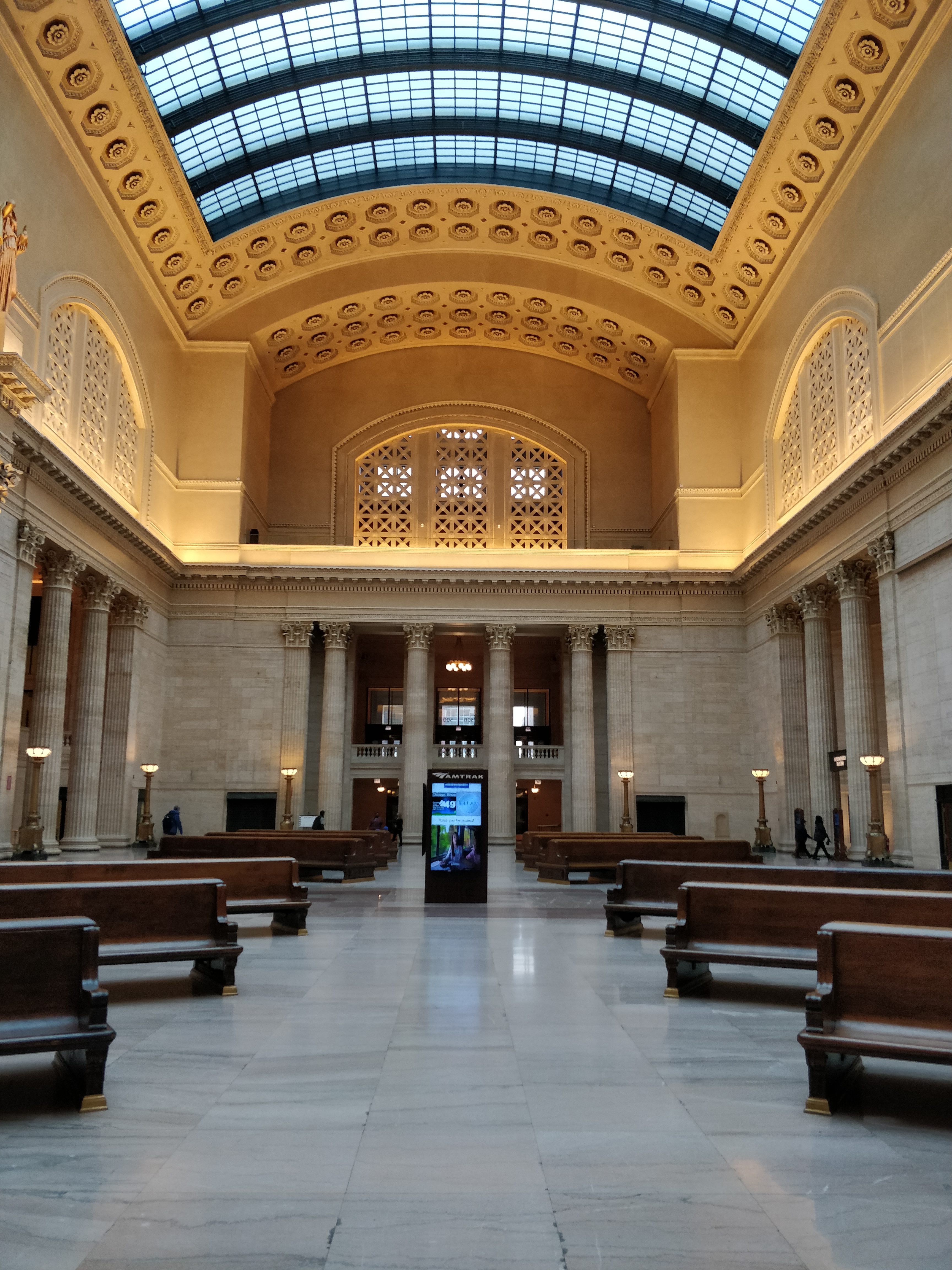 The (gorgeous!) interior of Chicago's Union Station